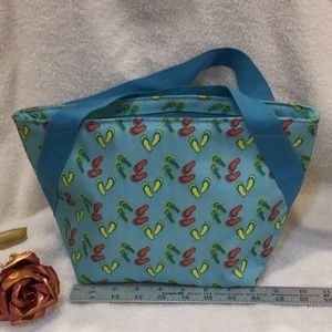 Insulated lunch tote with summertime print